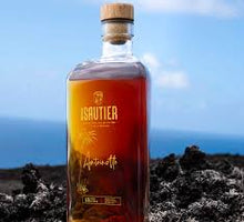 Charger l'image dans la galerie, ISAUTIER ANTOINETTE ÉDITION 2023 13 ANS D'AGE 58% 70CL
